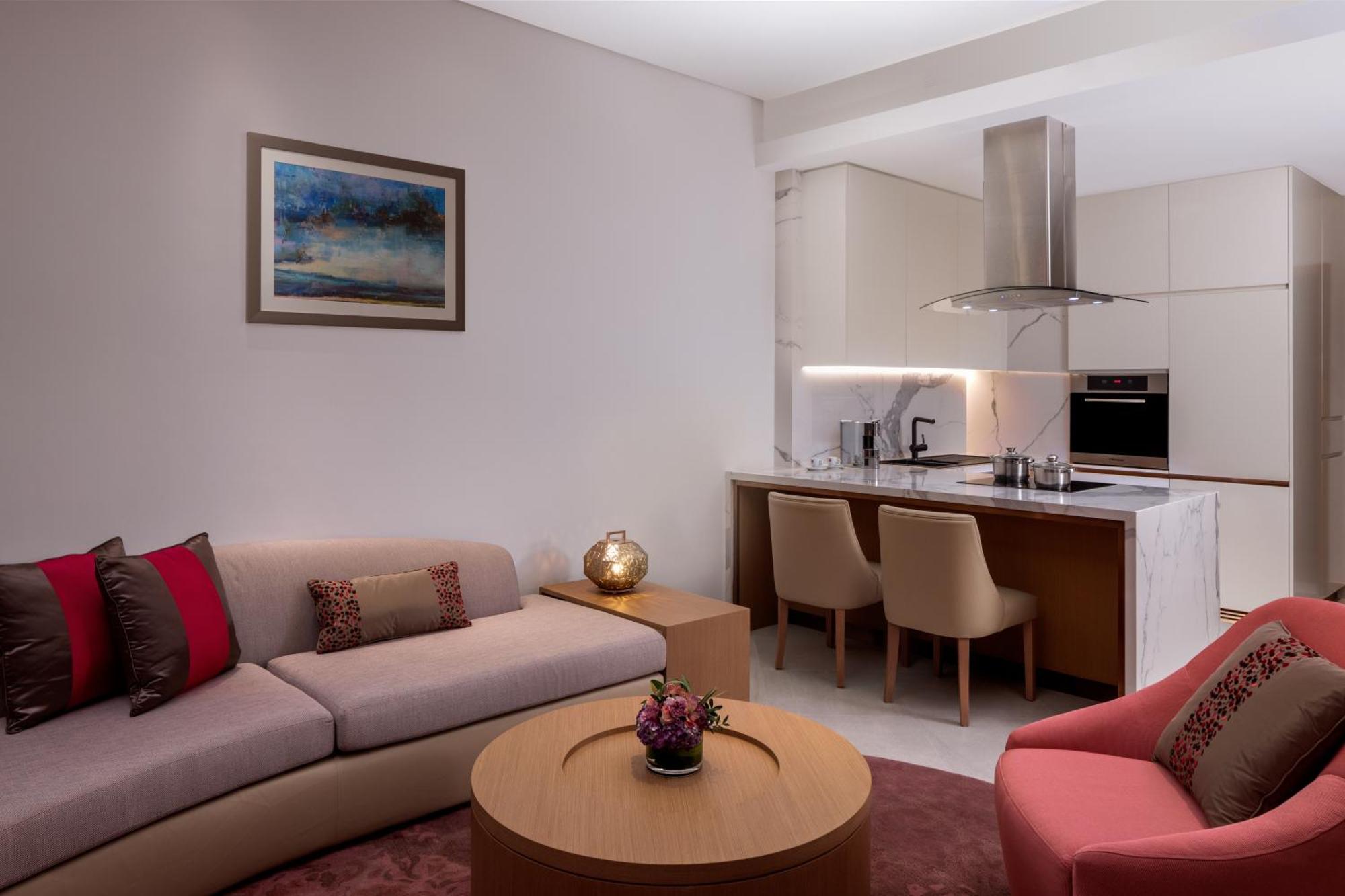 Hilton Dubai Creek Hotel & Residences ภายนอก รูปภาพ