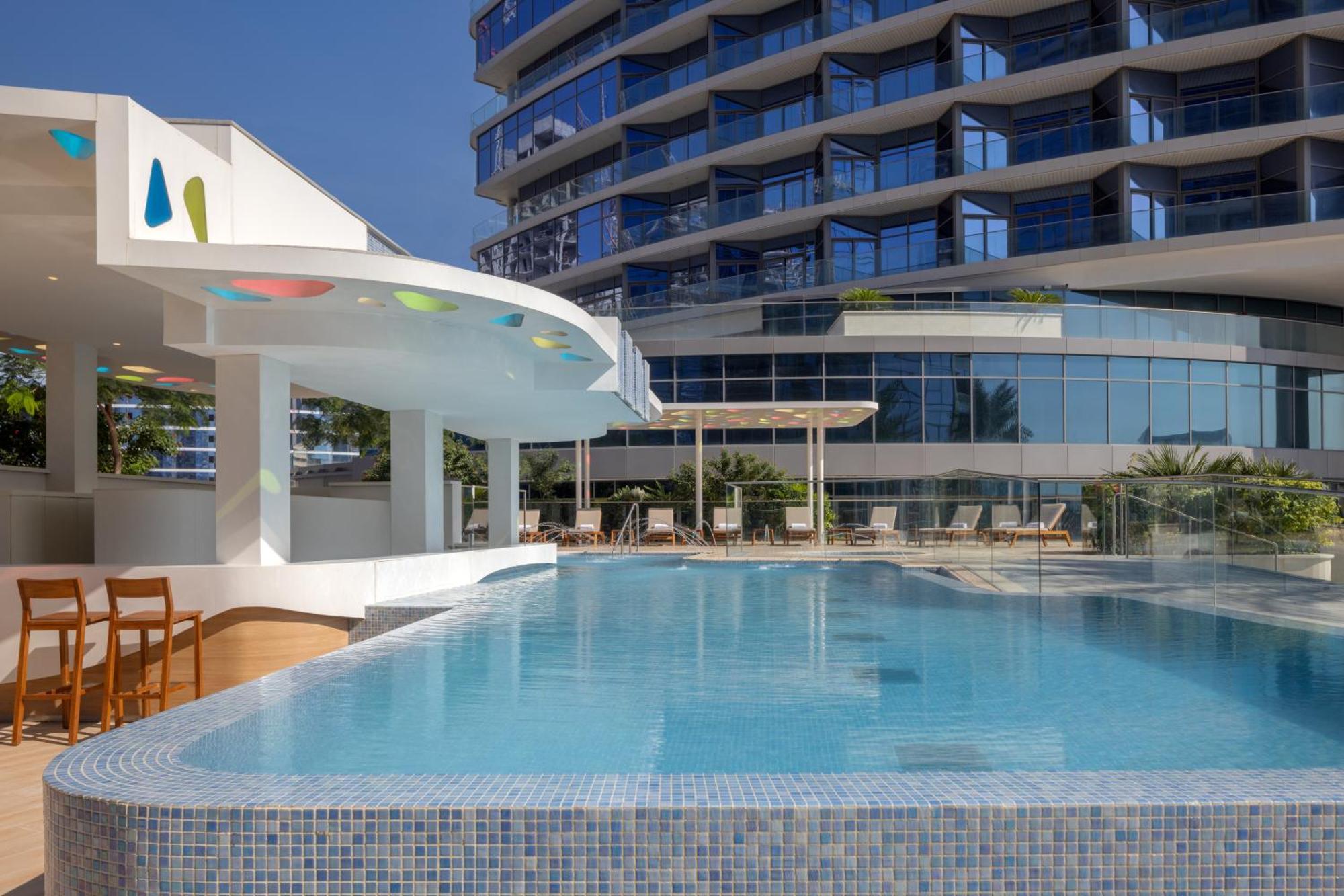 Hilton Dubai Creek Hotel & Residences ภายนอก รูปภาพ