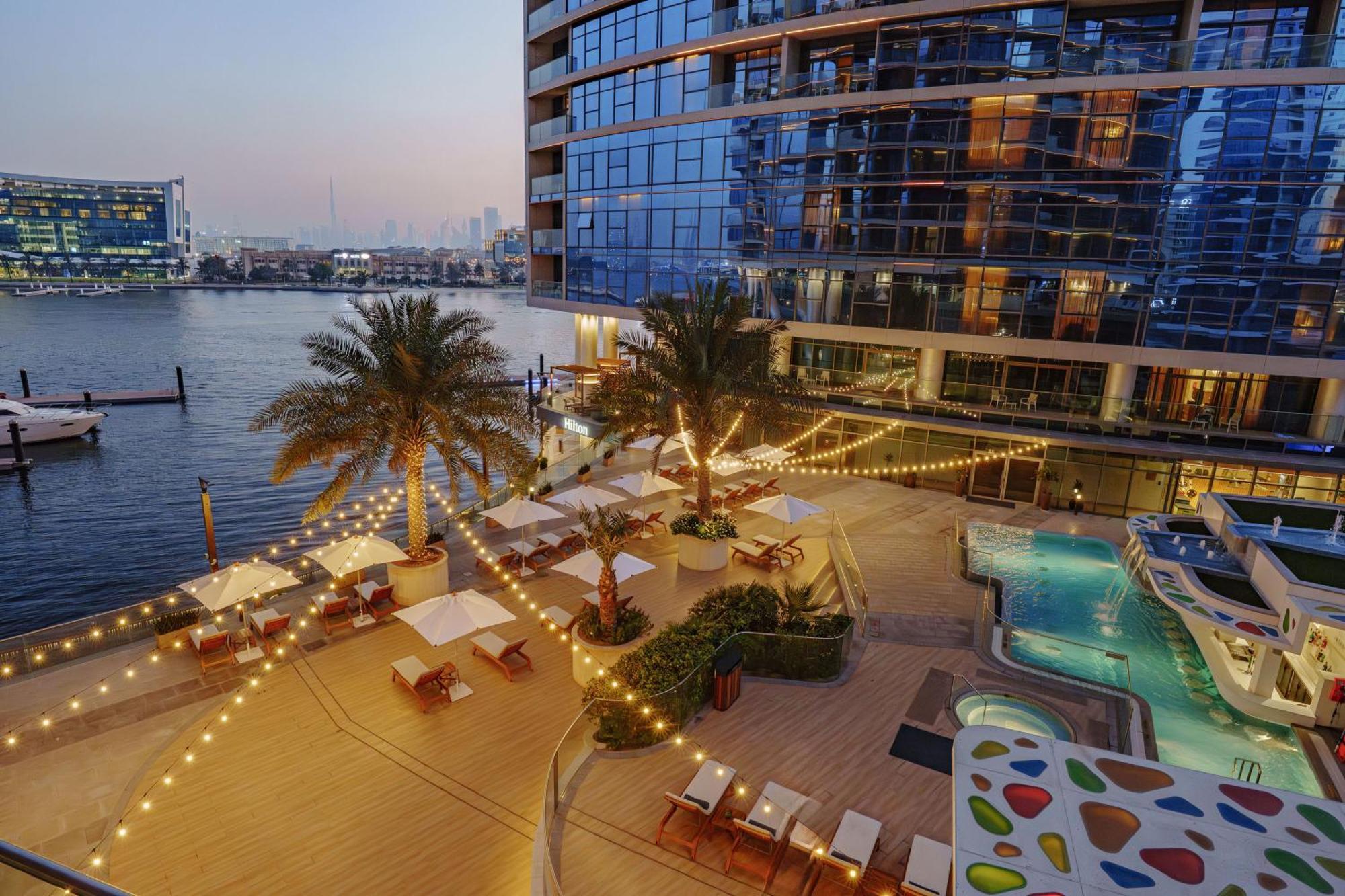 Hilton Dubai Creek Hotel & Residences ภายนอก รูปภาพ